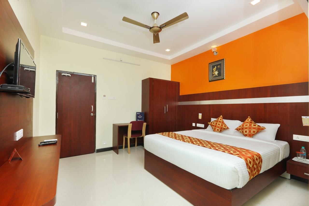 Oyo 15115 Hotel Ramcharan Residency Tirupati Exterior photo